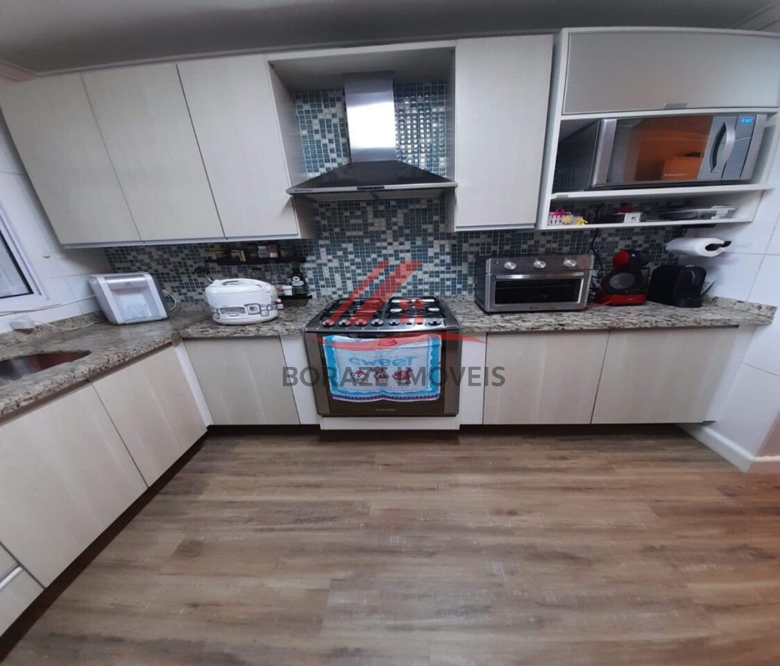 Sobrado com 3 quartos, sendo 1 suíte para venda na Vila Junqueira em Santo André