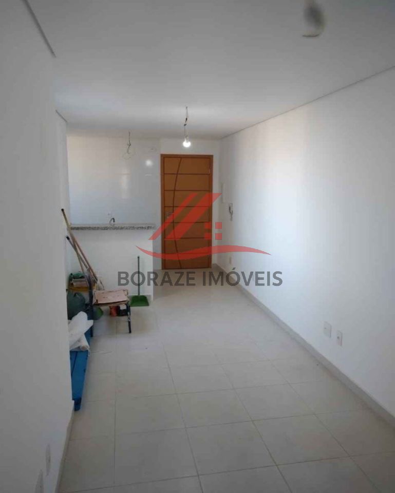 Cobertura com 2 quartos, sendo 1 suíte para venda na Vila Pinheirinho em Santo André