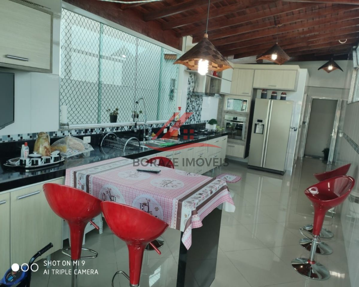 Apartamento com 3 quartos, sendo 1 suíte para venda na Vila Alzira em Santo André