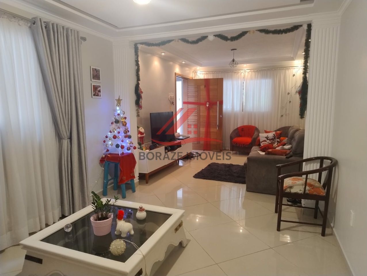 Sobrado com 3 quartos, sendo 1 suíte para venda na Cidade São Jorge em Santo André