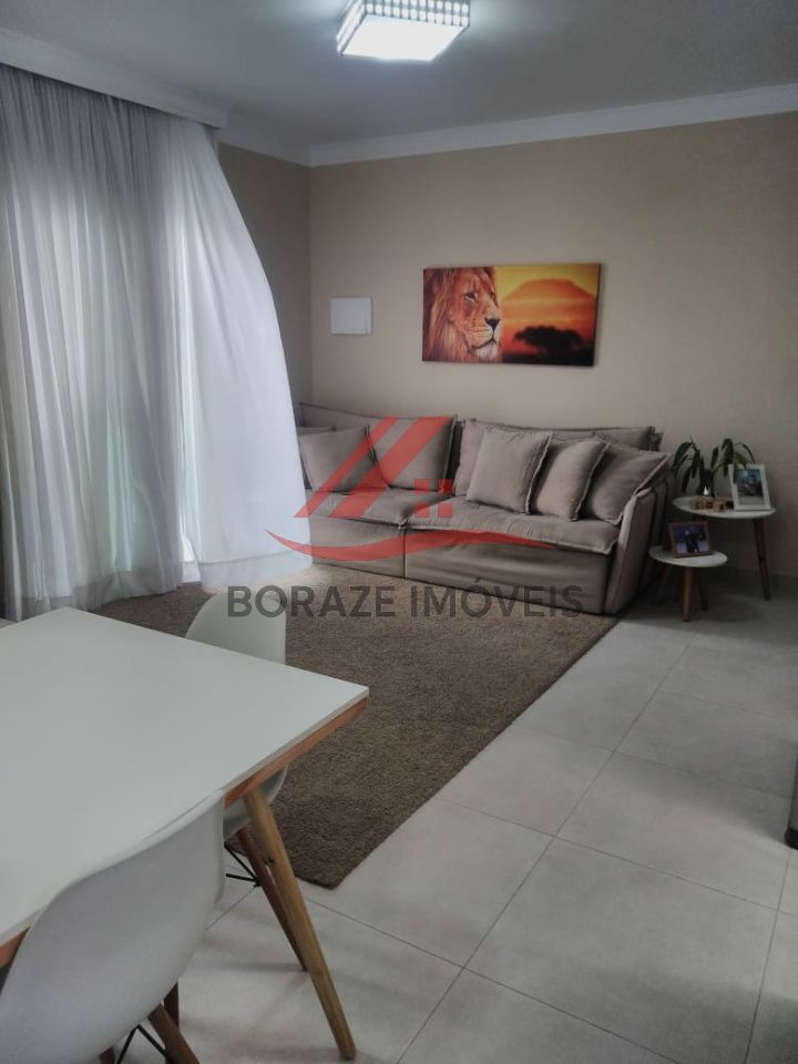 Sobrado triplex com 2 suítes, sendo 1 com varanda para venda na Vila Humaitá em Santo André