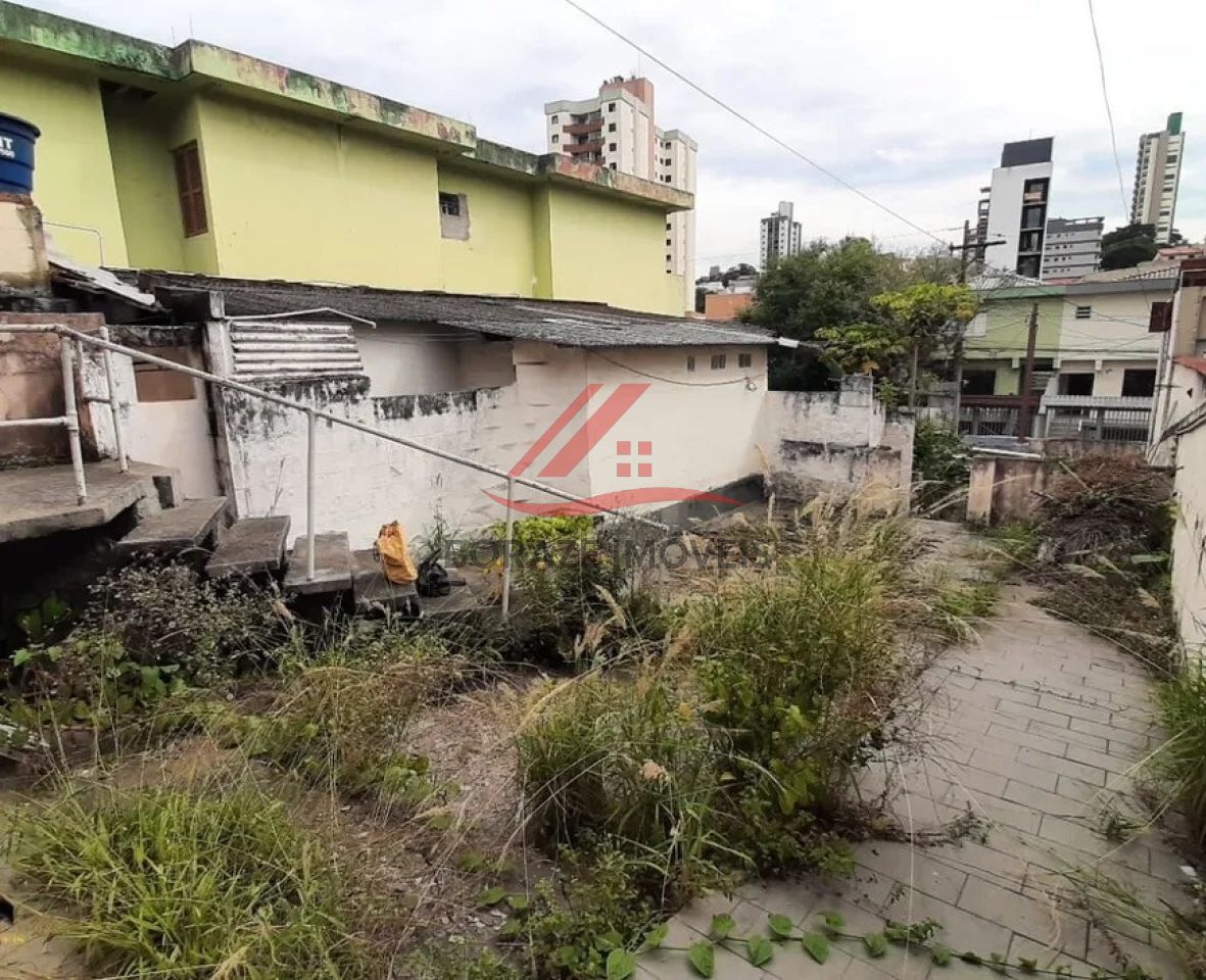 Terreno com 330m² para venda na Vila Floresta em Santo André
