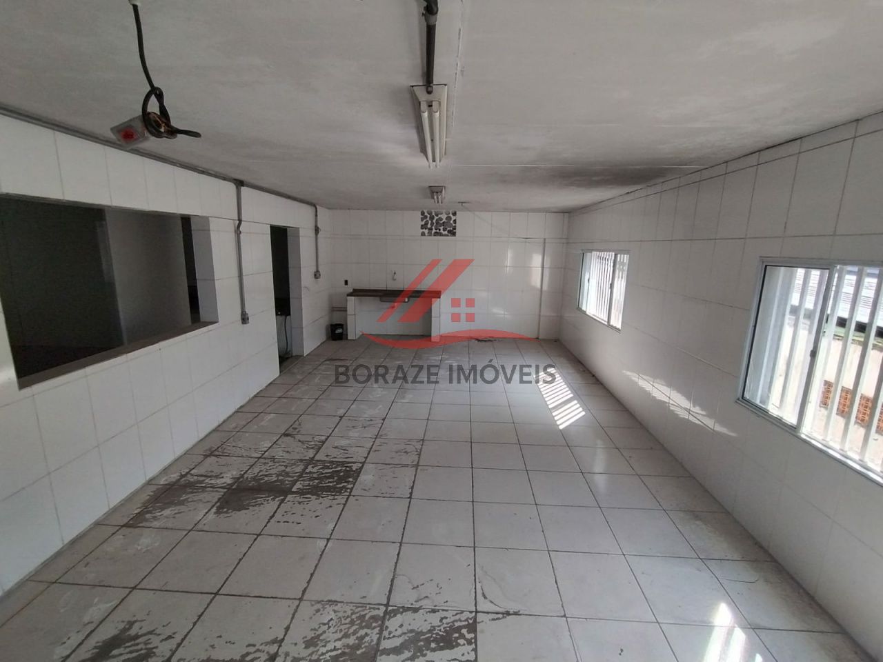 Salão comercial para alugar na Vila Augusto em Mauá