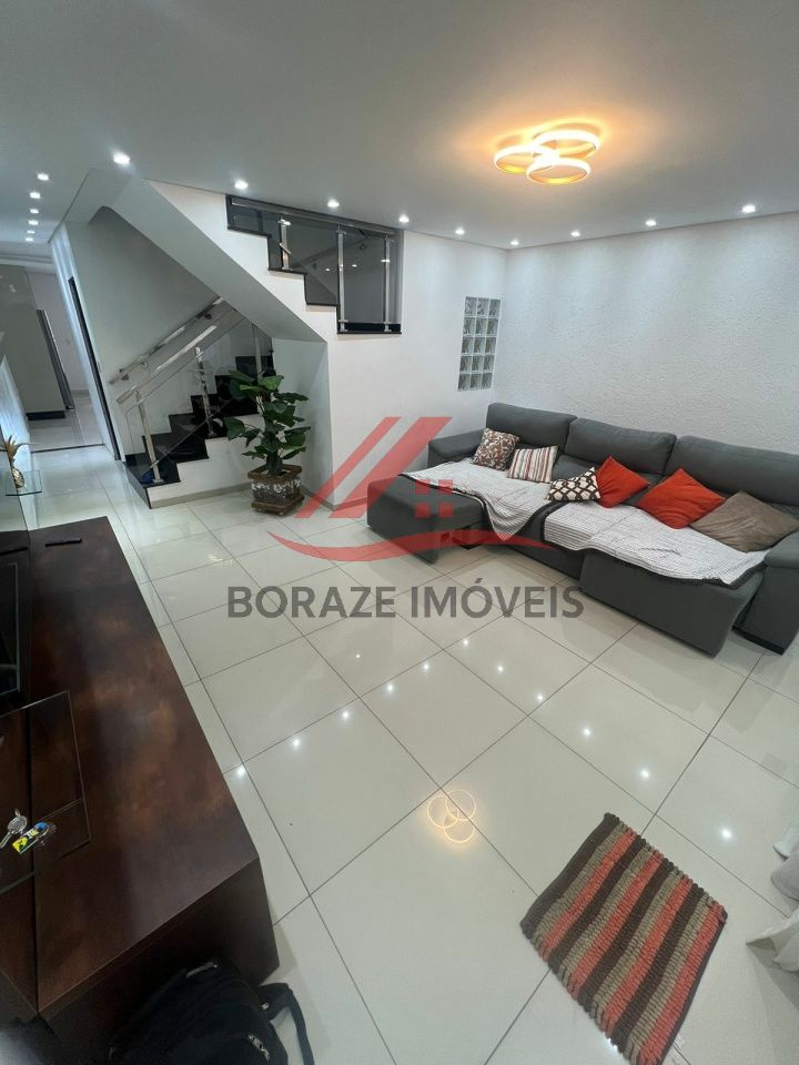 Sobrado com 3 quartos, sendo 1 suíte para venda no Parque Marajoara em Santo André