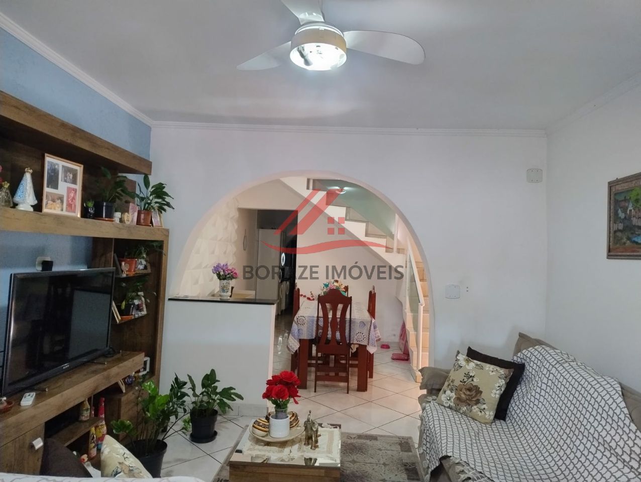 Sobrado com 2 quartos para venda no Parque São Vicente em Mauá