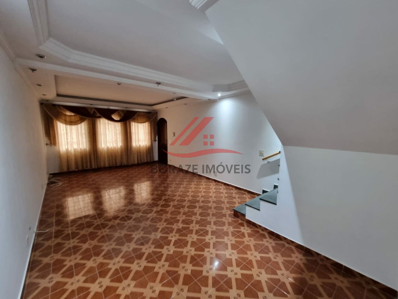 Sobrado com 3 quartos, sendo 1 suíte para venda no Jardim Anchieta em Mauá