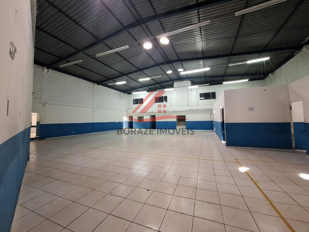 Aluga-se galpão Jardim Itapeva