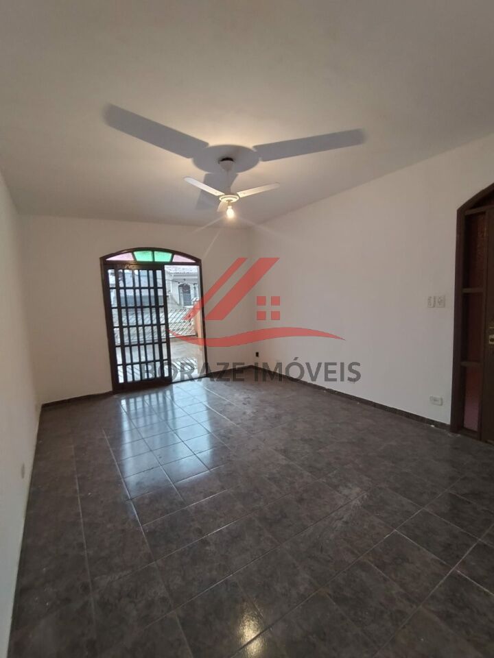 Vende-se sobrado em Santo André