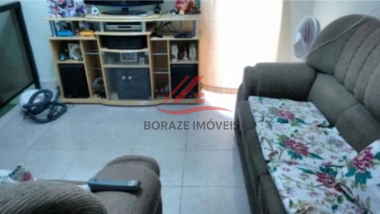 Vende-se casa no Jardim Paranavai em Mauá