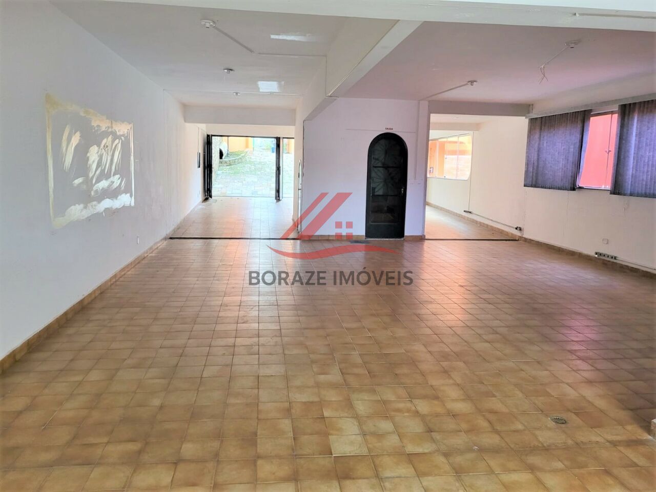 Aluga-se sobrado comercial na Matriz em Mauá