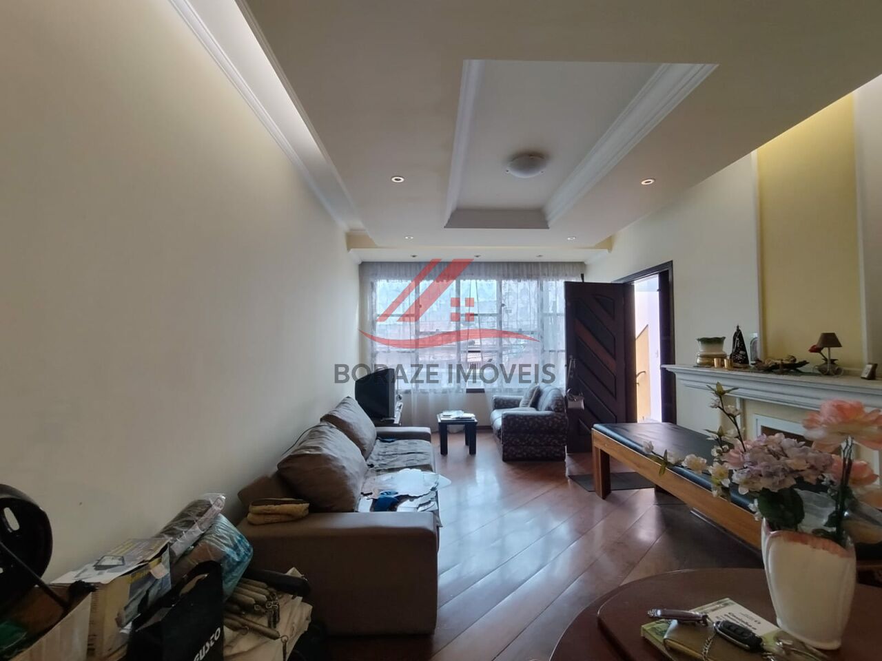 Sobrado todo em madeira para venda no Parque São Vicente em Mauá