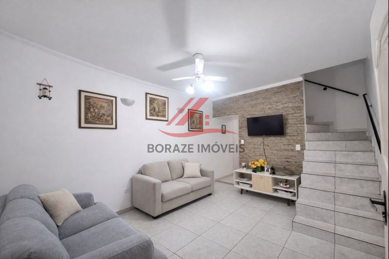 Sobrado para venda com 3 quartos sendo 1 suíte no Parque São Vicente em Mauá