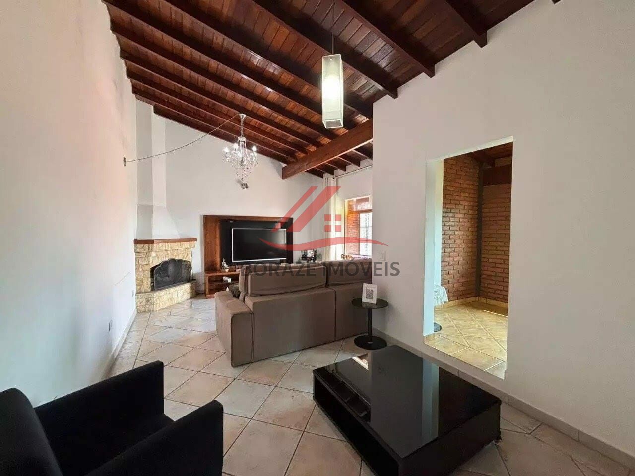 Sobrado com 300m² com 3 quartos sendo 2 suítes para comprar na Vila Vitória em Mauá 