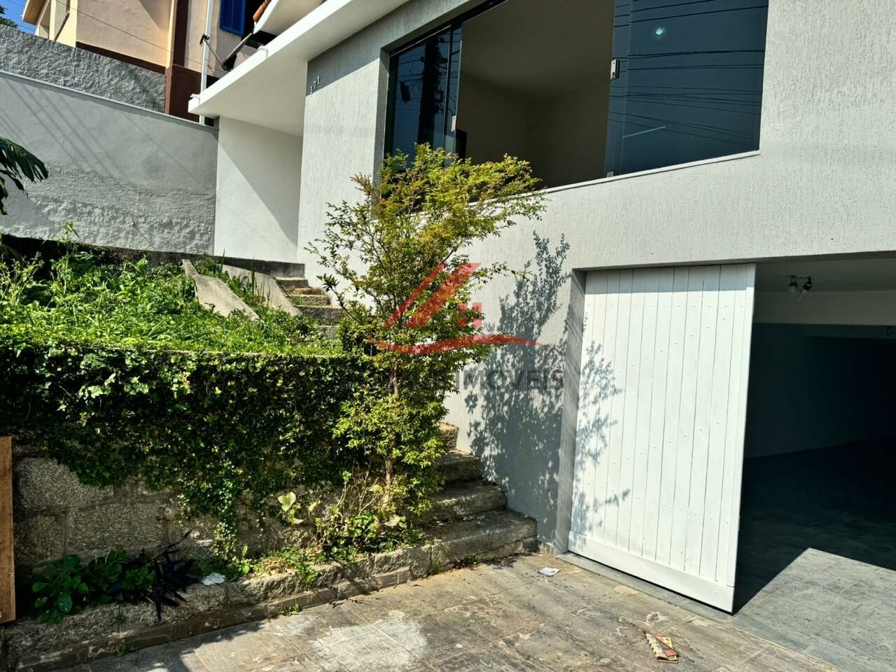 Casa Térrea à Venda ? Conforto, Espaço e Charme