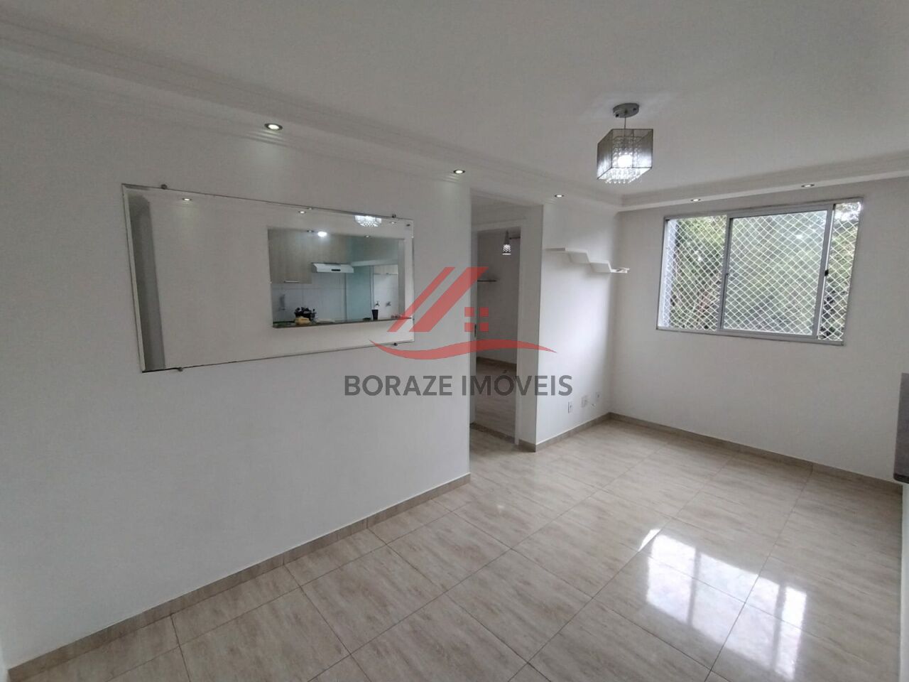 Apartamento com 45m² com 2 quartos para alugar no Parque São Vicente em Mauá