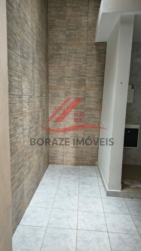 Sala comercial com 28m² para alugar no Jardim Zaíra em Mauá