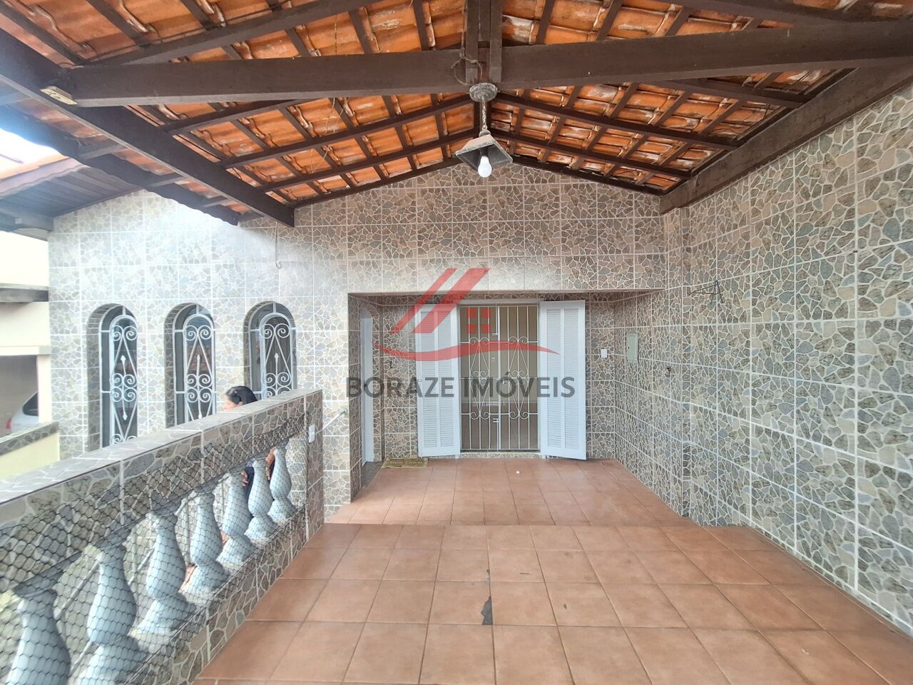 Casa com 140m²  com 2 quartos para alugar no Parque São Vicente em Mauá