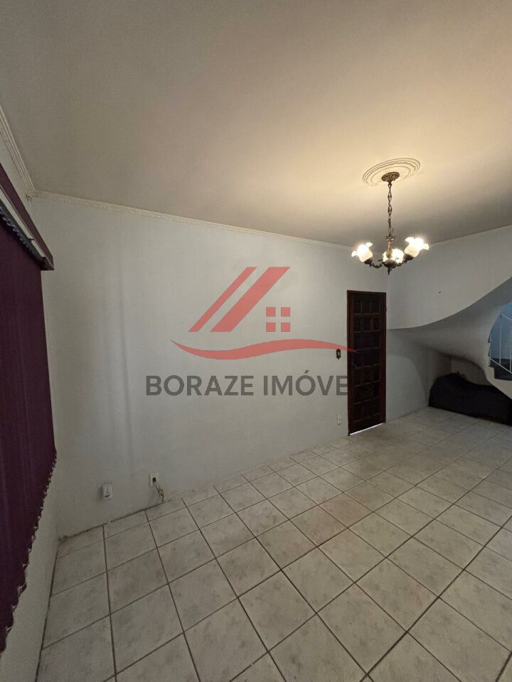 Sobrado a VENDA no Parque São Vicente, Mauá.