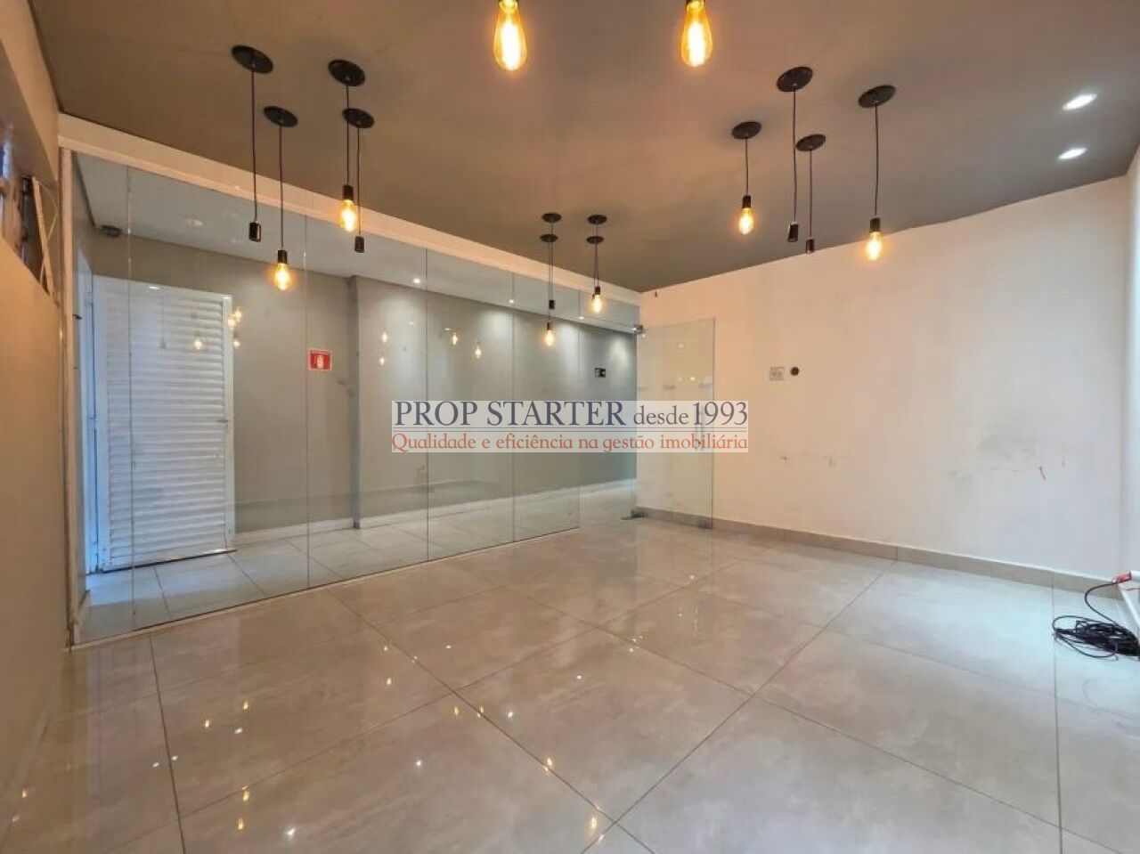 Sobrado para Locação - Paraíso