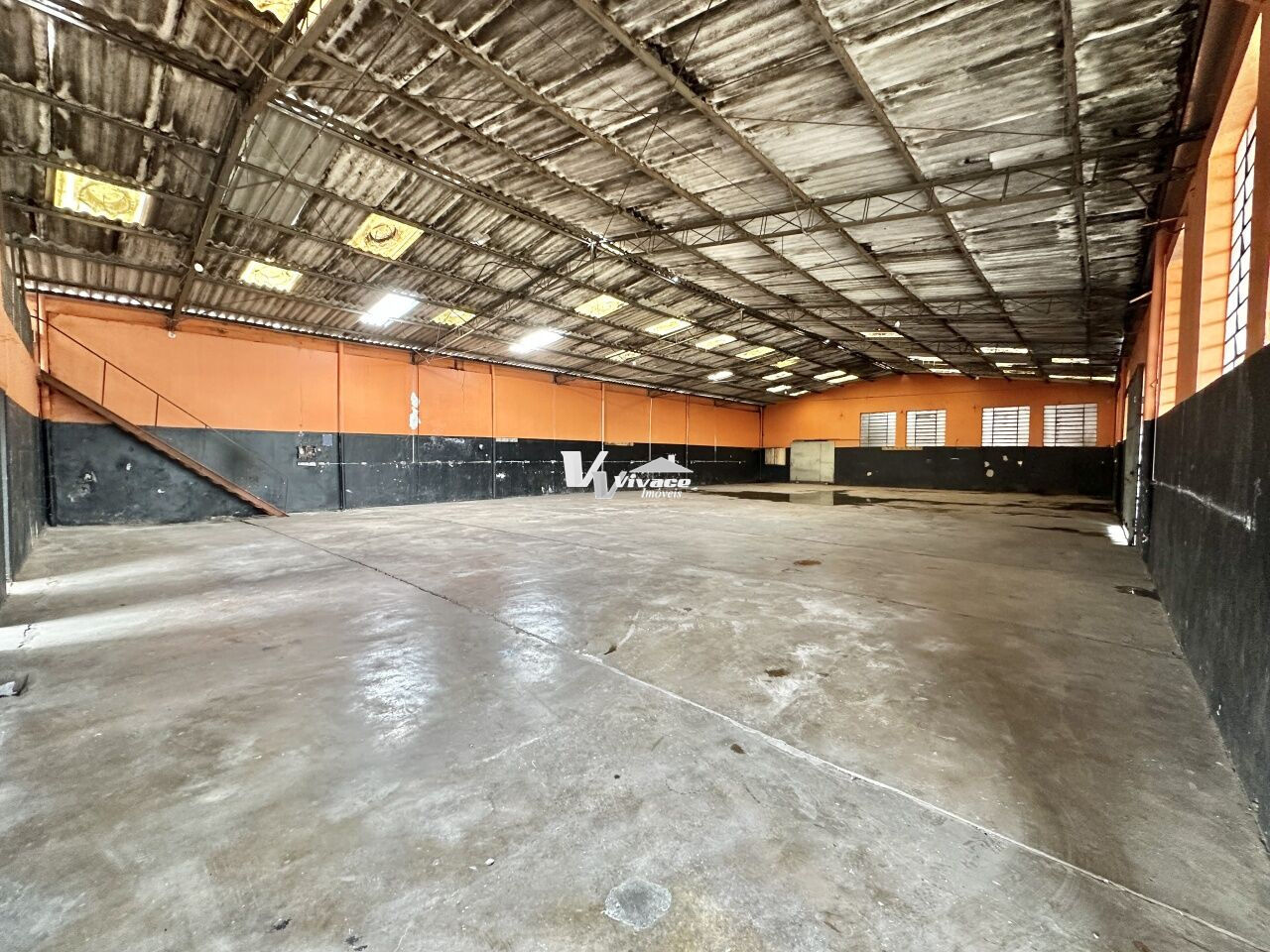 Galpão para Locação - Vila Joaniza