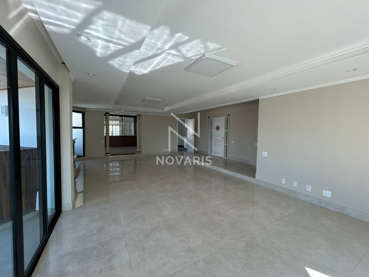 Apartamento para Locação - INDIANÓPOLIS