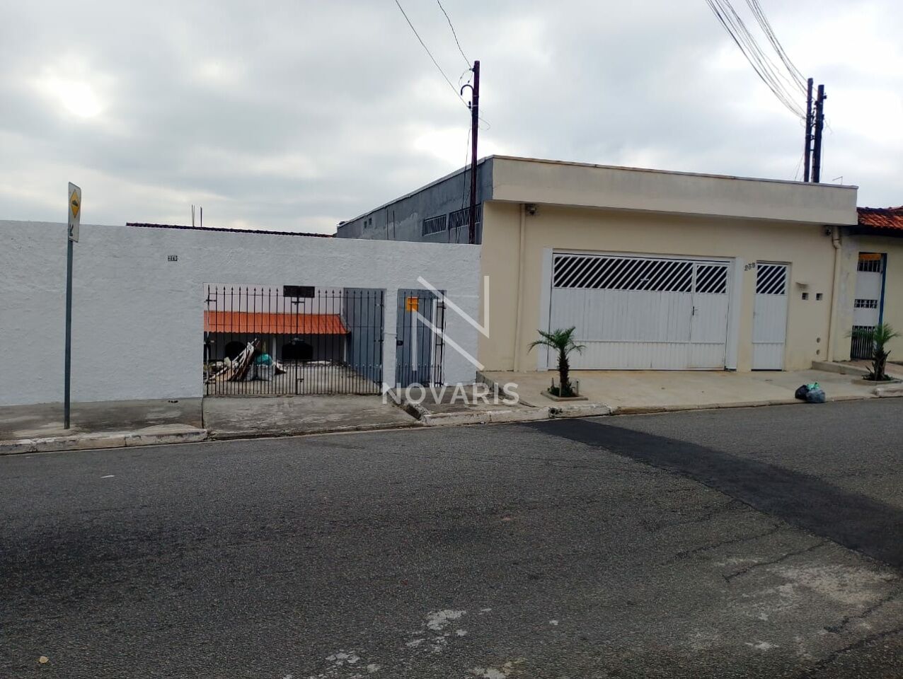 Sobrado para Venda - JARDIM COLONIAL