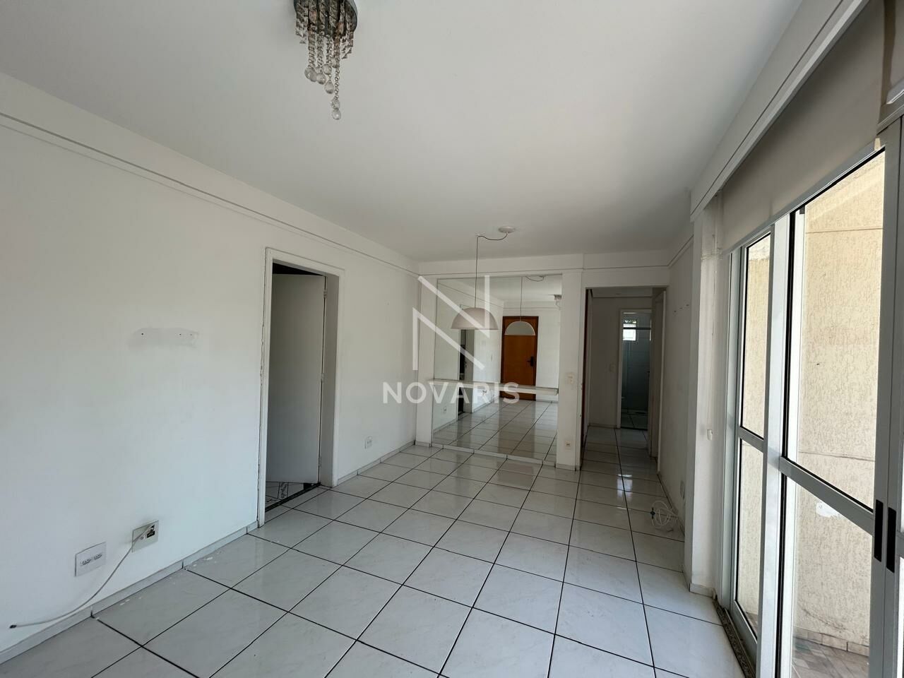 Apartamento para Venda - JARDIM MARAJOARA