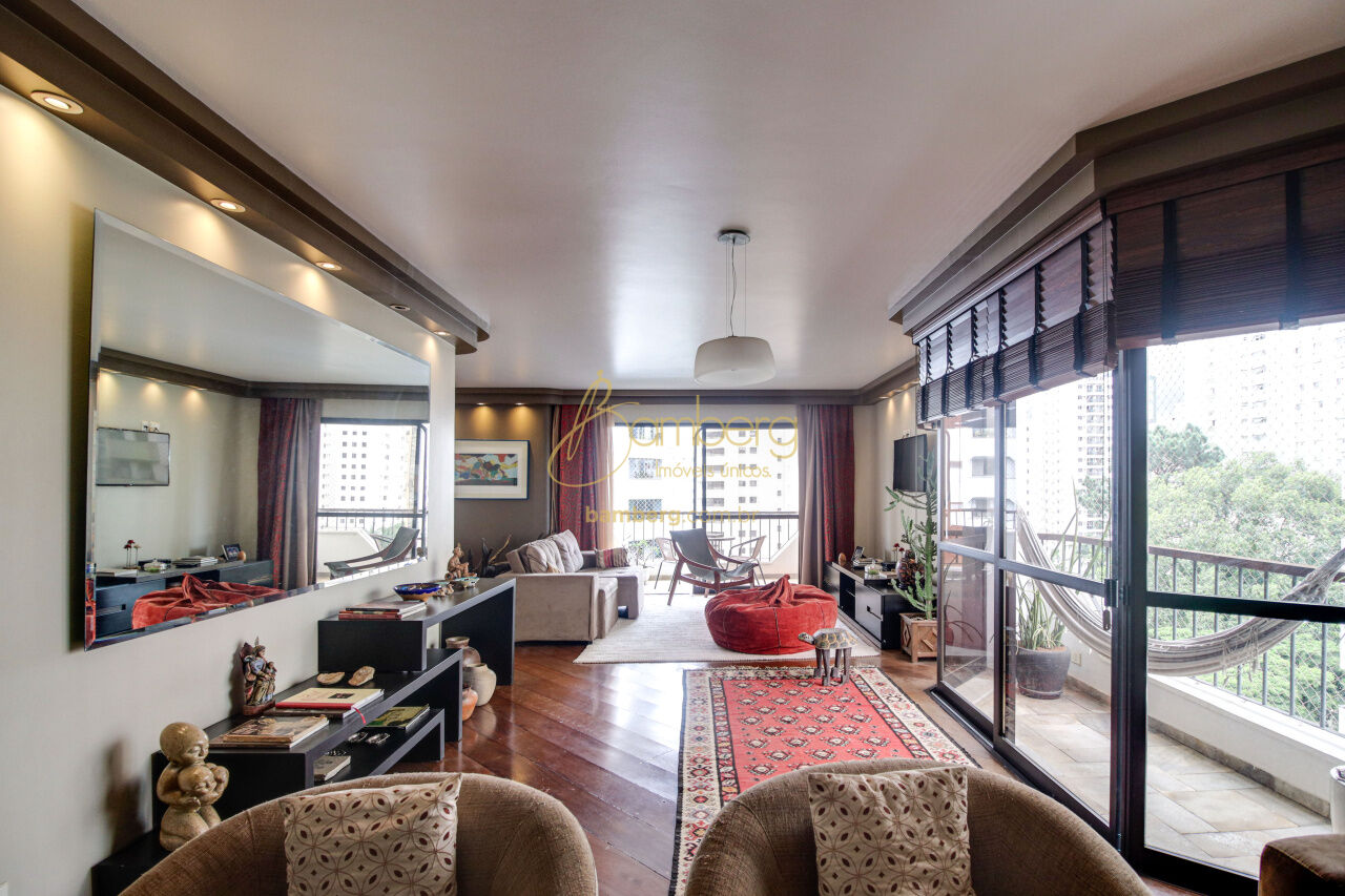 Apartamento no bairro Campo Belo - São Paulo