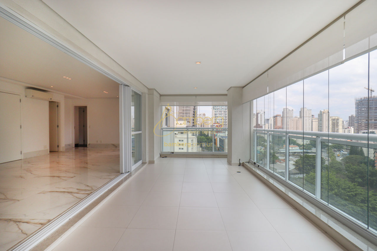 Apartamento no bairro Vila Nova Conceição - São Paulo