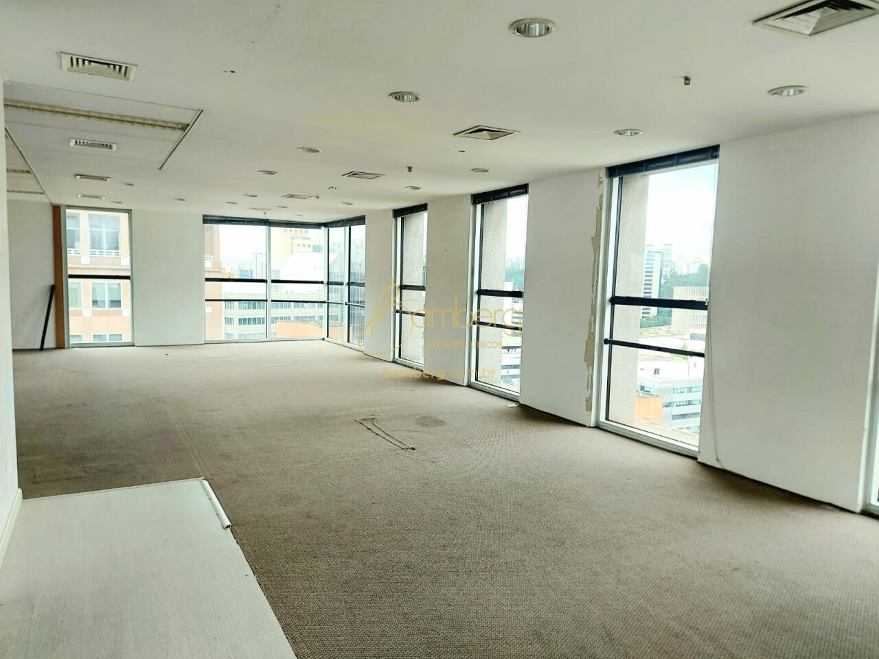 Comercial no bairro Chácara Santo Antônio  - São Paulo