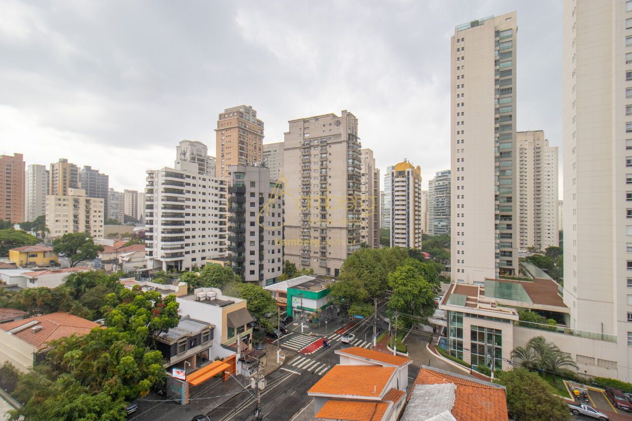 Apartamento no bairro Moema - São Paulo