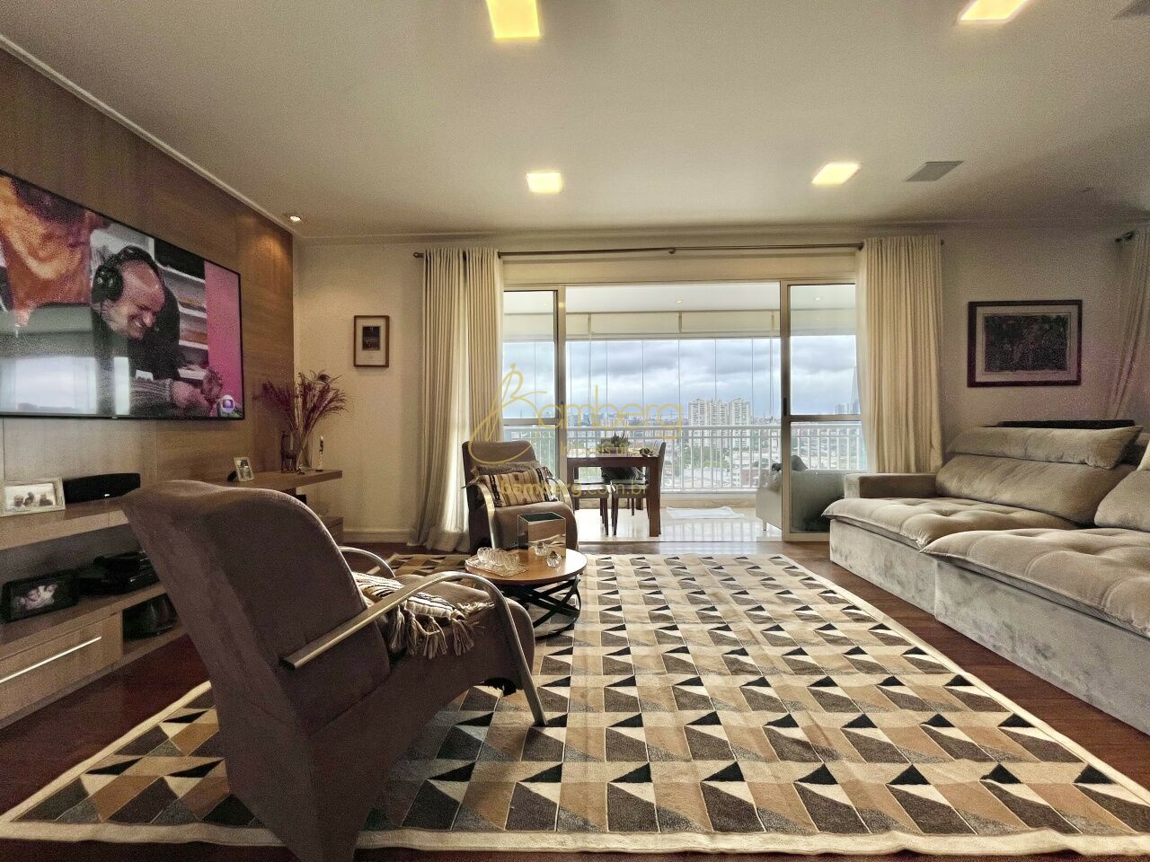 Apartamento no bairro Granja Julieta - São Paulo
