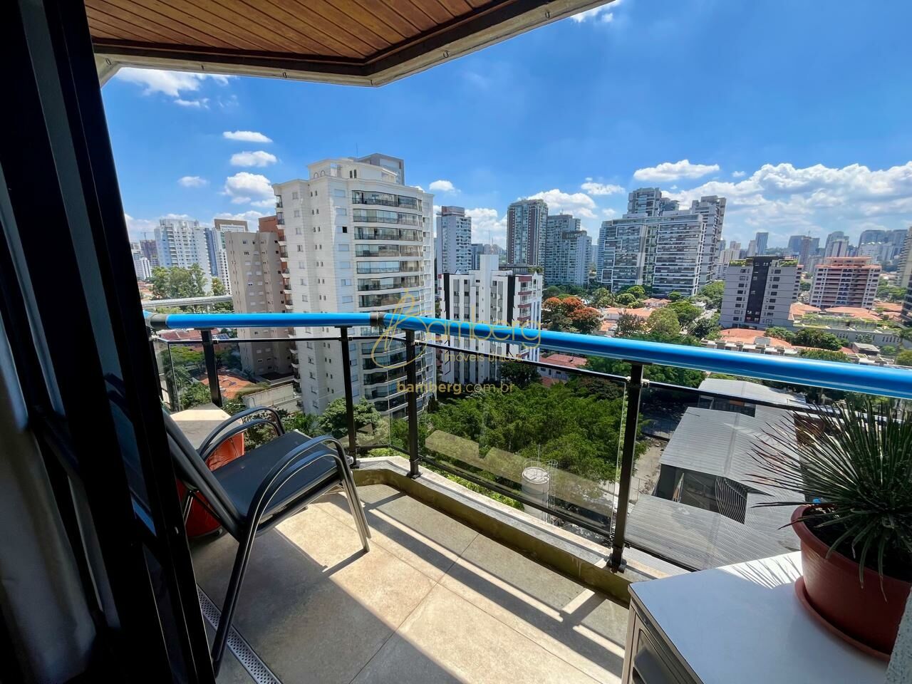 Apartamento no bairro Brooklin Novo - São Paulo