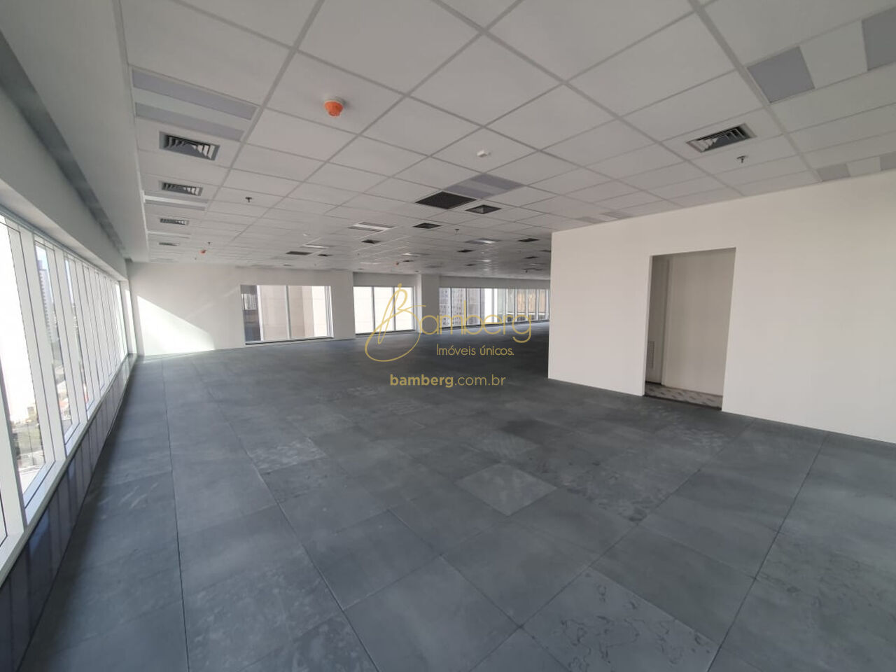 Comercial no bairro Vila Gertrudes - São Paulo