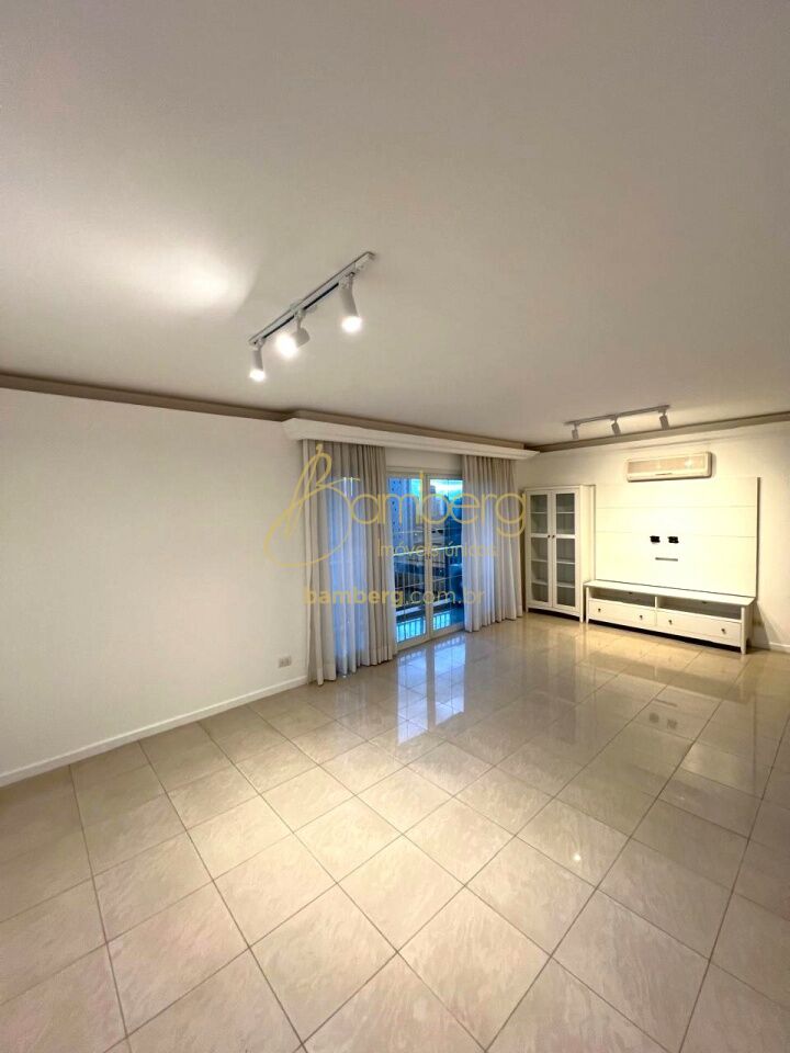Apartamento no bairro Parque Colonial - São Paulo