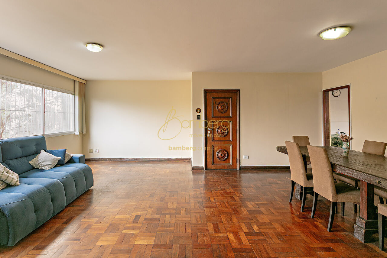 Apartamento no bairro Chácara Santo Antônio  - São Paulo