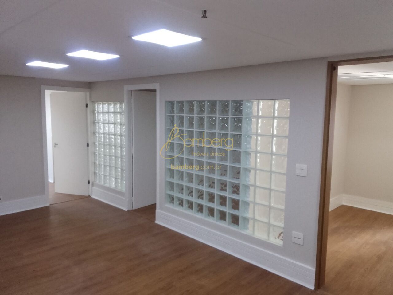 Comercial no bairro Moema - São Paulo