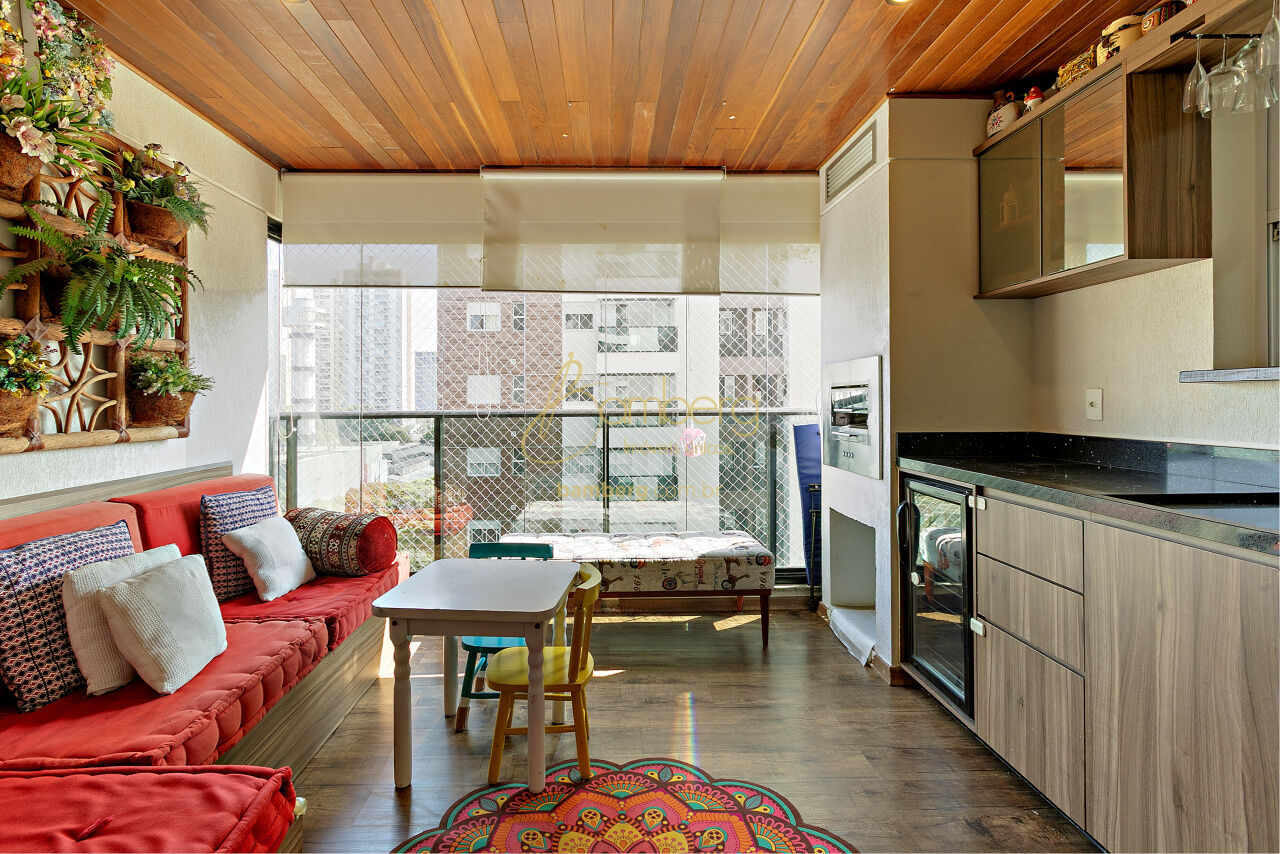 Apartamento no bairro Granja Julieta - São Paulo