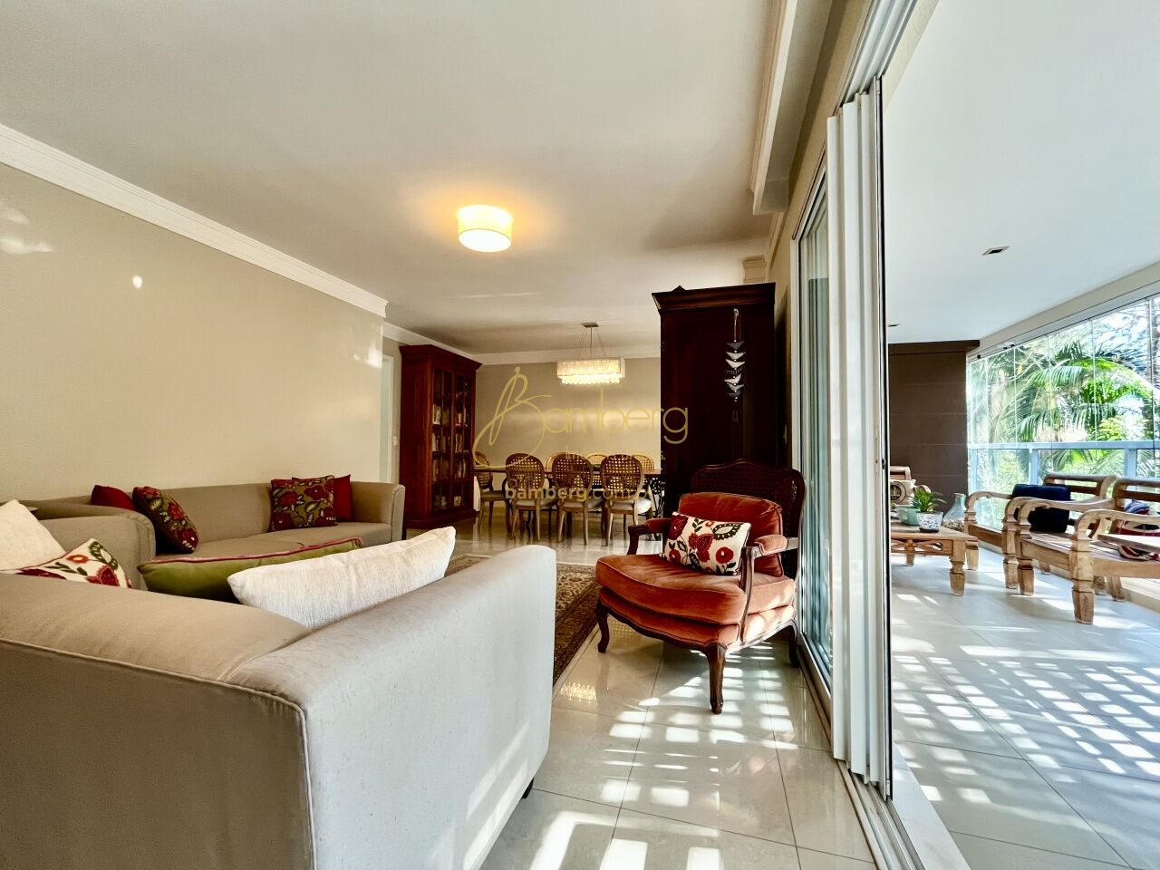 Apartamento no bairro Chácara Santo Antônio  - São Paulo