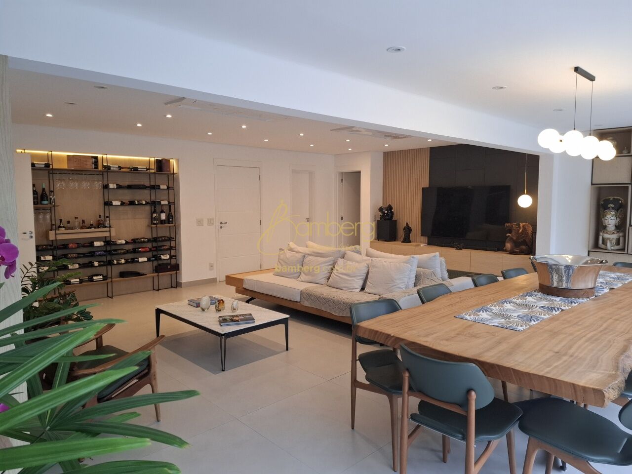 Apartamento no bairro Chácara Santo Antônio  - São Paulo