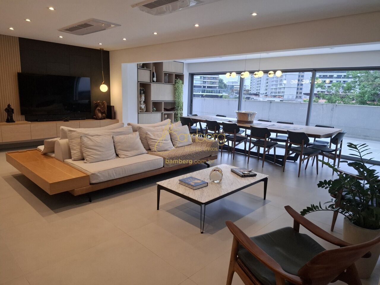 Apartamento no bairro Jardim das Acácias - São Paulo