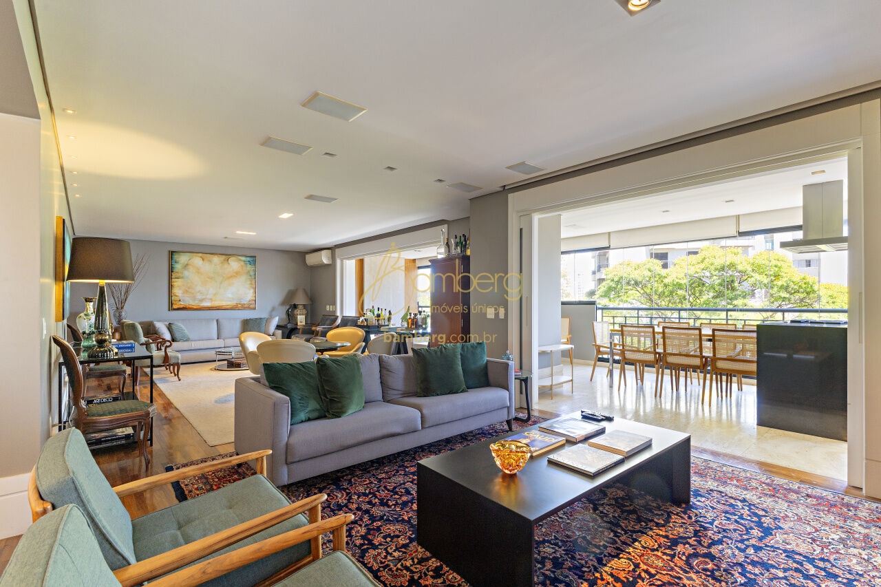 Apartamento no bairro Campo Belo - São Paulo