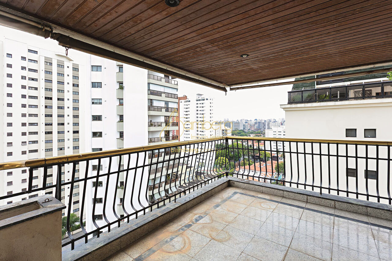 Apartamento no bairro Campo Belo - São Paulo