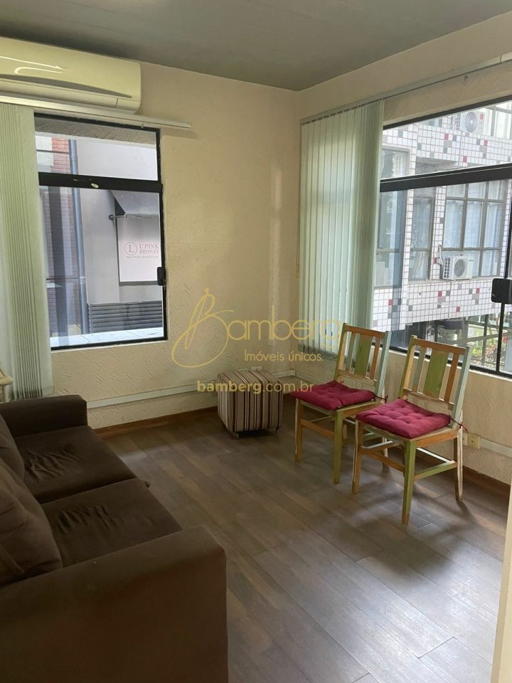 Condomínio Centro Comercial Alphaville / Barueri