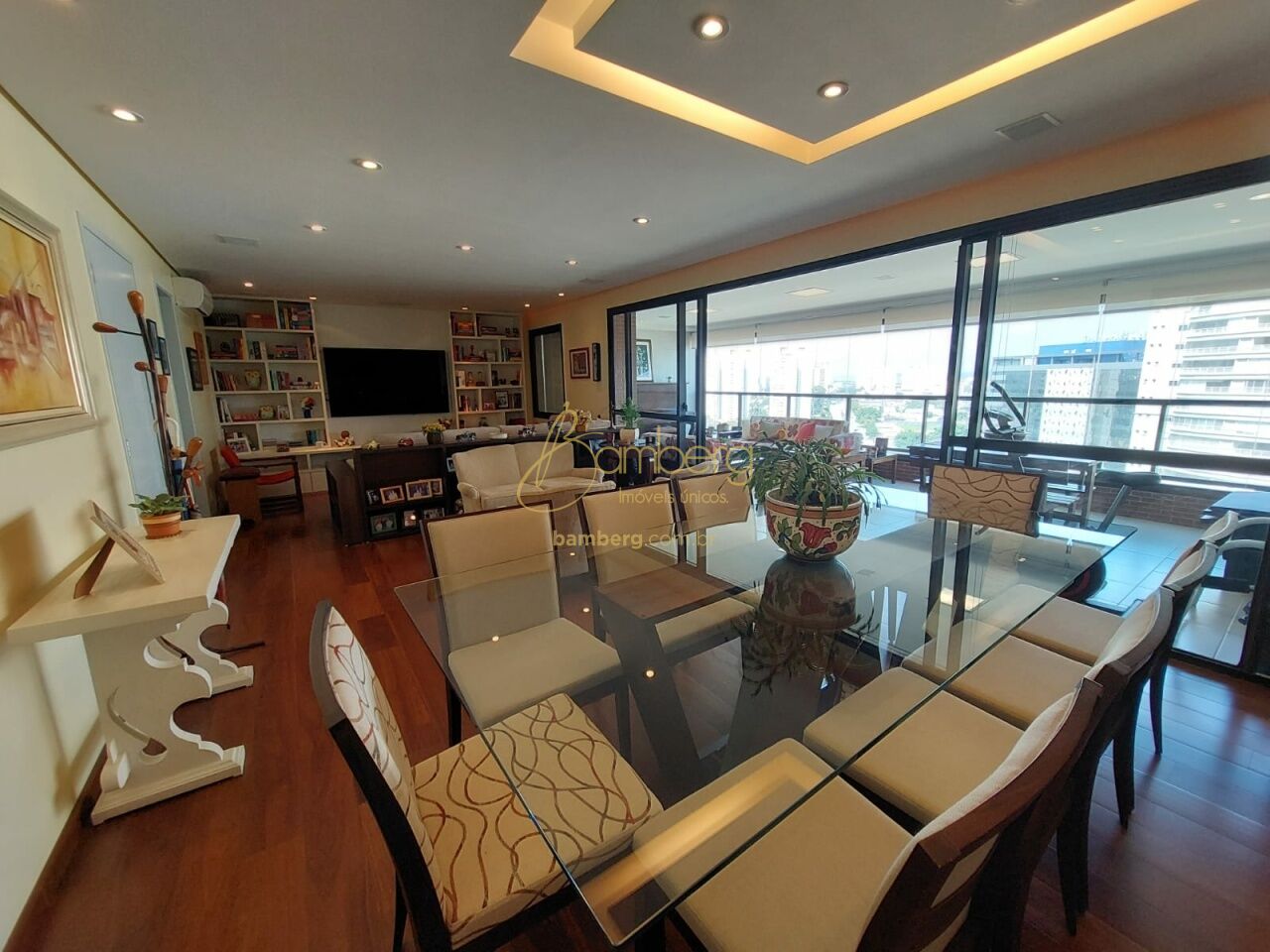 Apartamento no bairro Granja Julieta - São Paulo