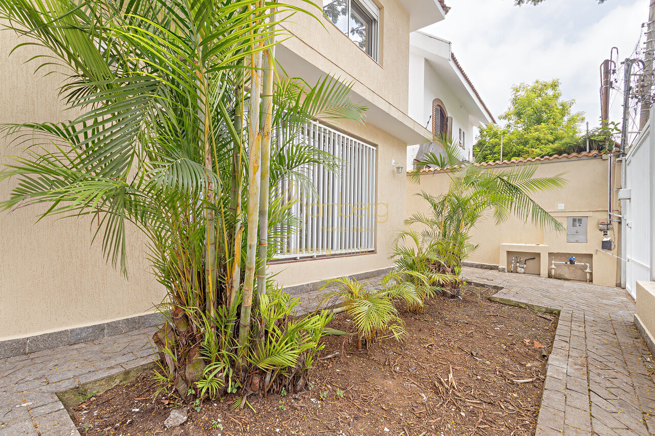 Casa no bairro Jardim Luzitânia - São Paulo