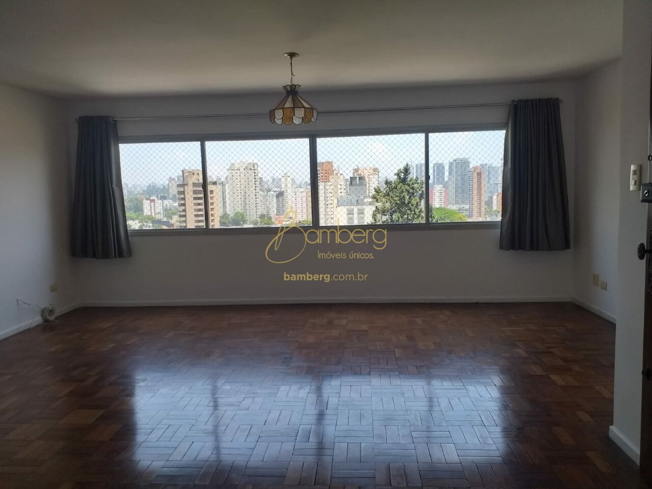 Apartamento no bairro Chácara Santo Antônio  - São Paulo