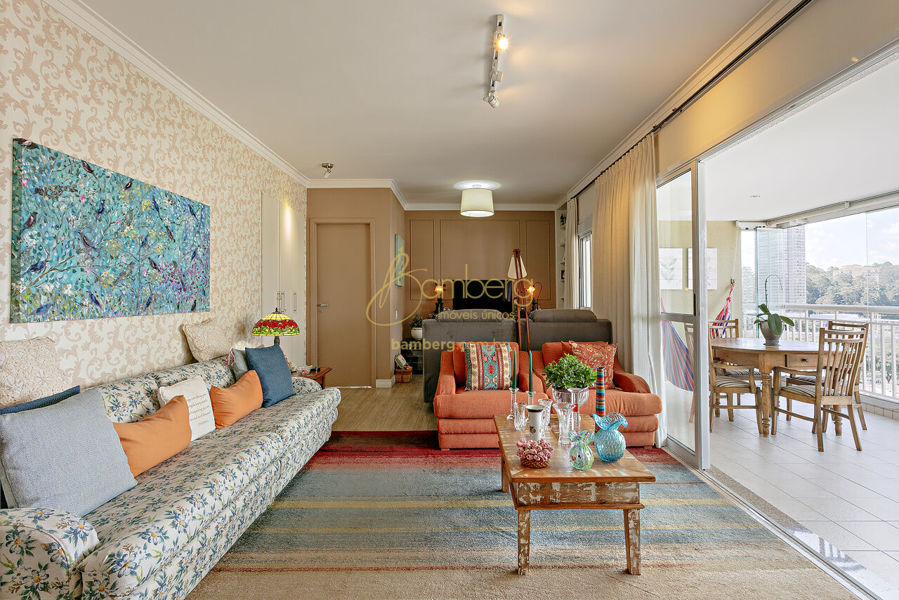 Apartamento no bairro Chácara Santo Antônio  - São Paulo