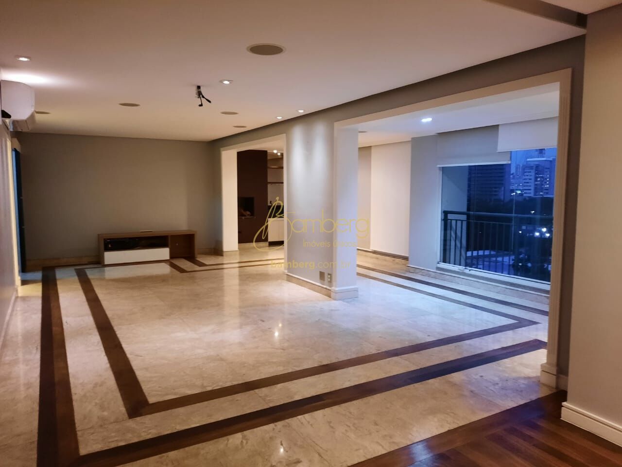 Apartamento no bairro Brooklin Novo - São Paulo