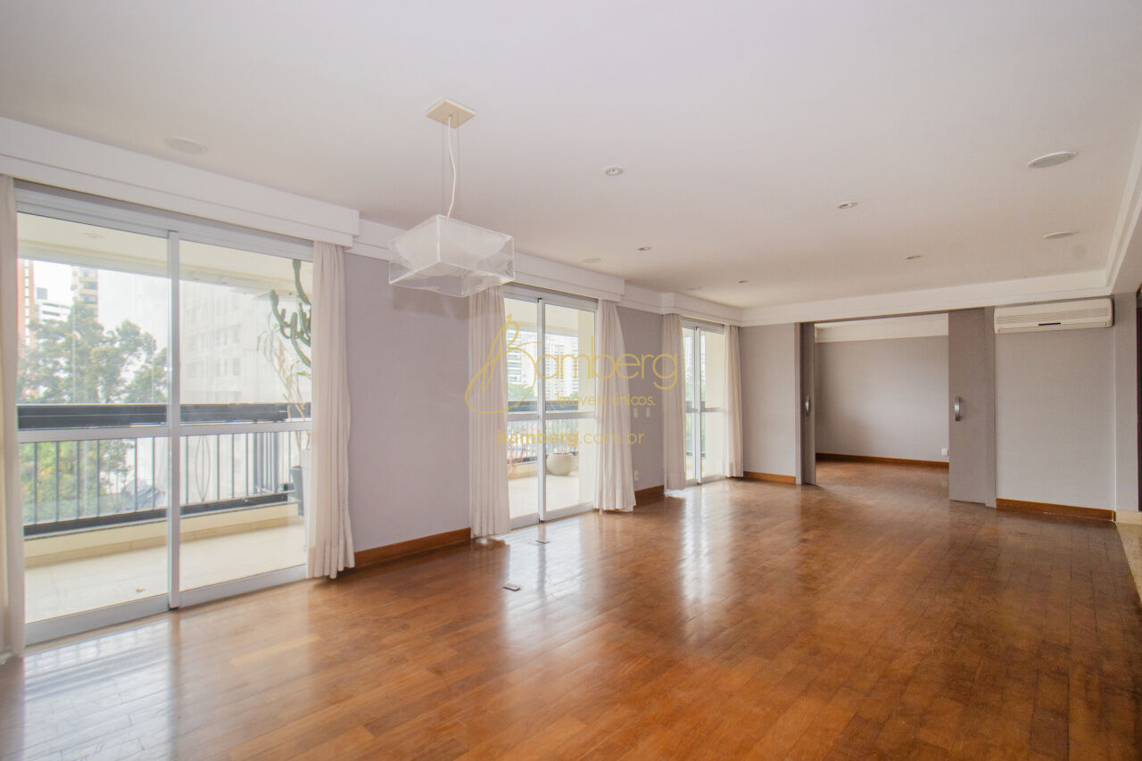 Apartamento no bairro Campo Belo - São Paulo